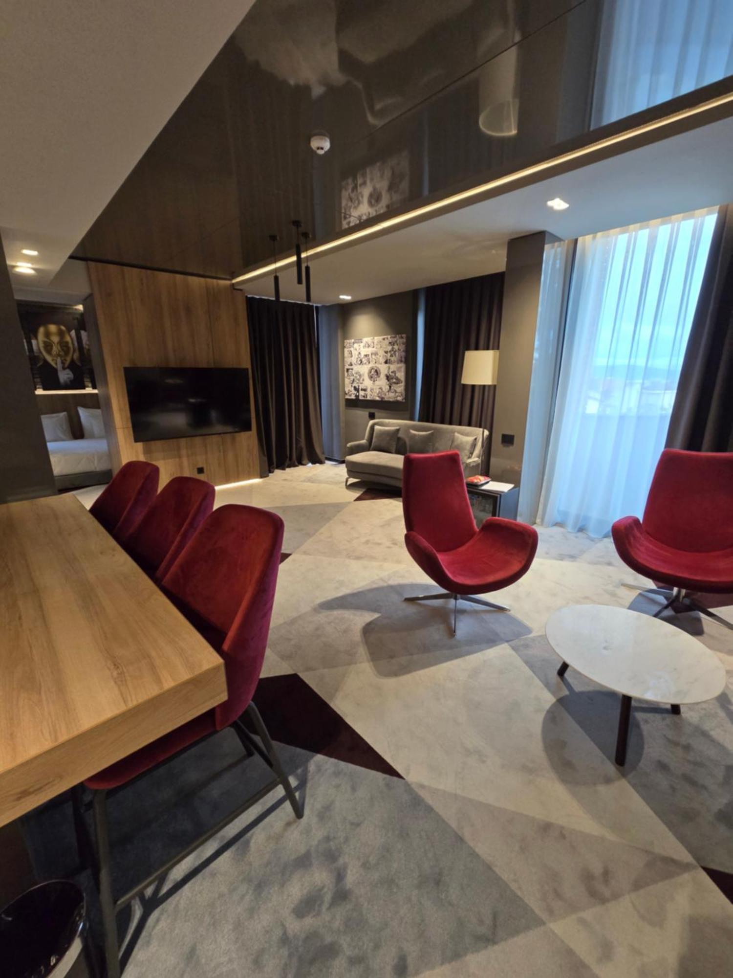 Hotel Vojvoda Putnik Vranje Bagian luar foto