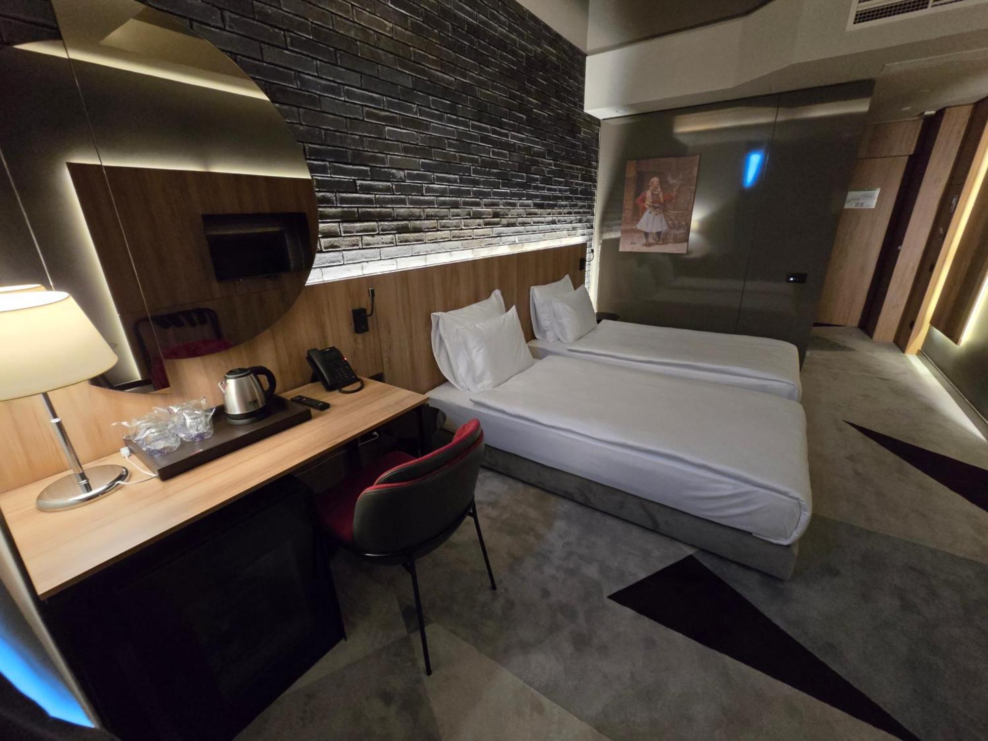 Hotel Vojvoda Putnik Vranje Bagian luar foto