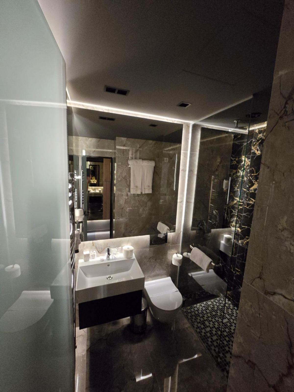 Hotel Vojvoda Putnik Vranje Bagian luar foto