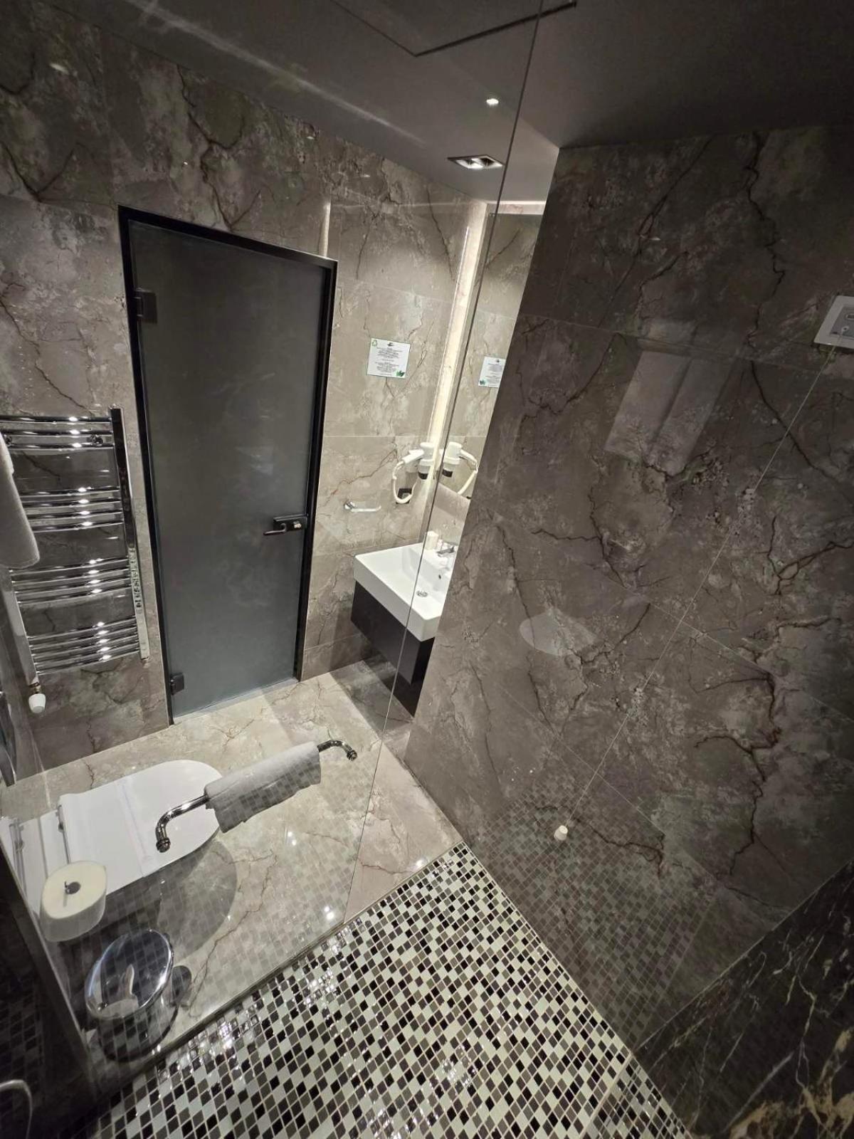 Hotel Vojvoda Putnik Vranje Bagian luar foto