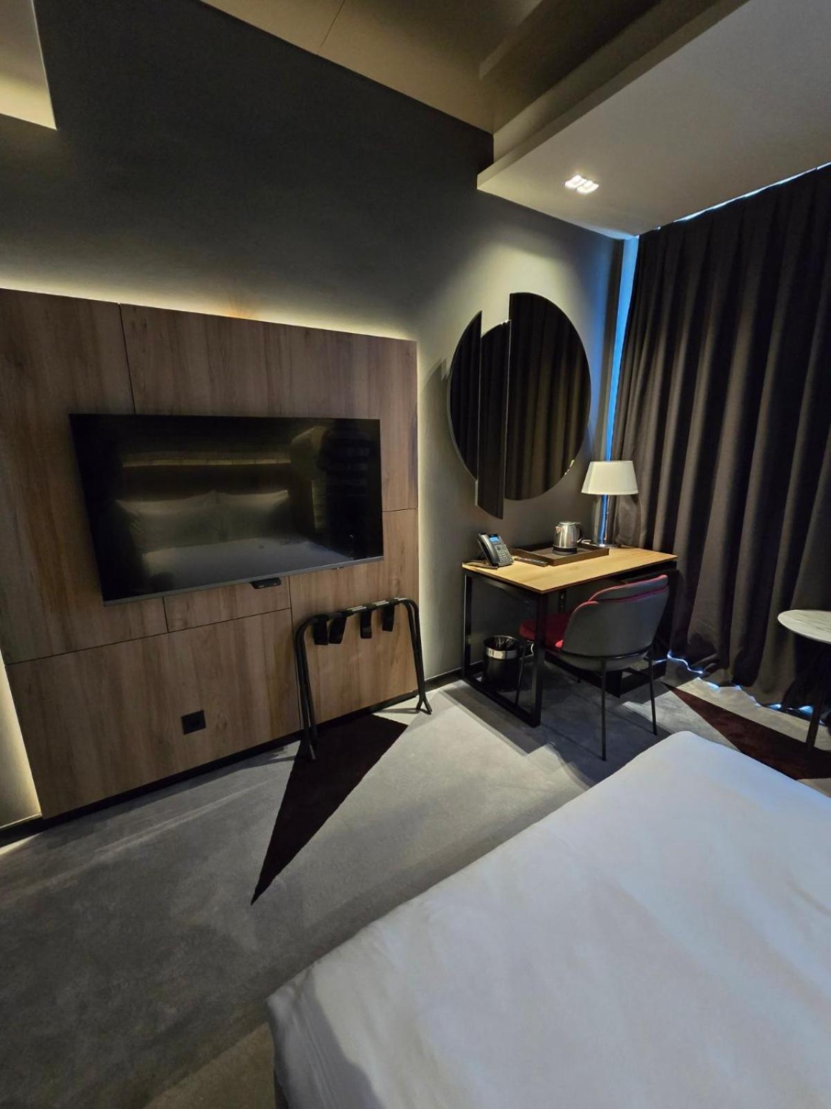 Hotel Vojvoda Putnik Vranje Bagian luar foto